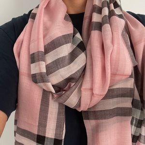 Baby pink Burberry Scarf AUTHENTIC